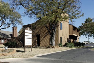 Plus de détails pour 419 Fairview Ave, Ponca City, OK - Bureau à vendre