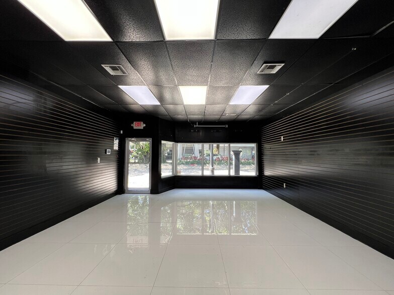 1741 Coral Way, Miami, FL à louer - Photo intérieure – Image 2 sur 7
