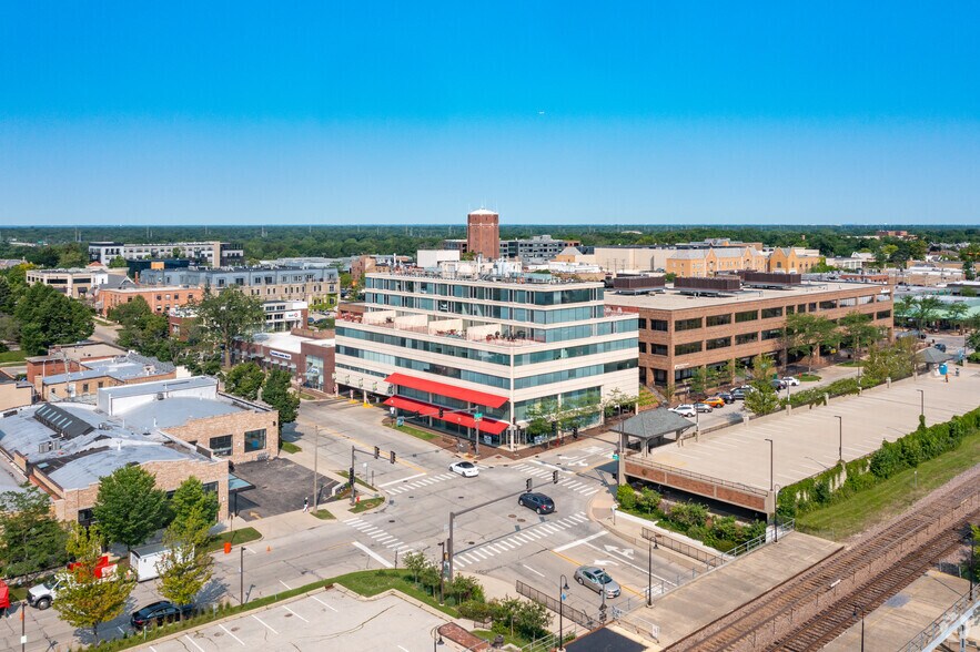 1770 First St, Highland Park, IL à louer - Photo de l’immeuble – Image 2 sur 5