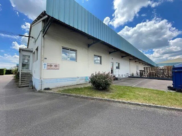 Local d'activités dans Champforgeuil à vendre - Photo de l’immeuble – Image 3 sur 9