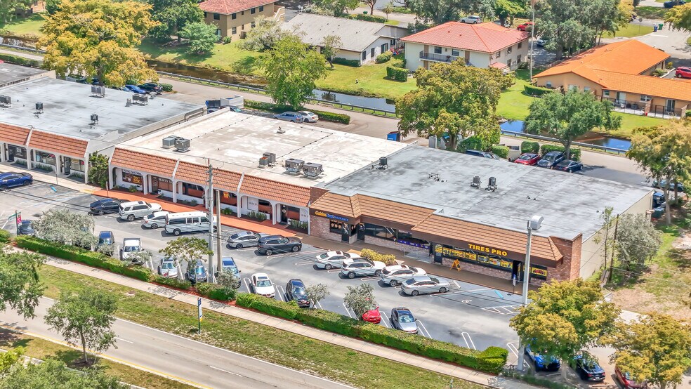 10910-10920 Wiles Rd, Coral Springs, FL à louer - Photo de l’immeuble – Image 1 sur 19