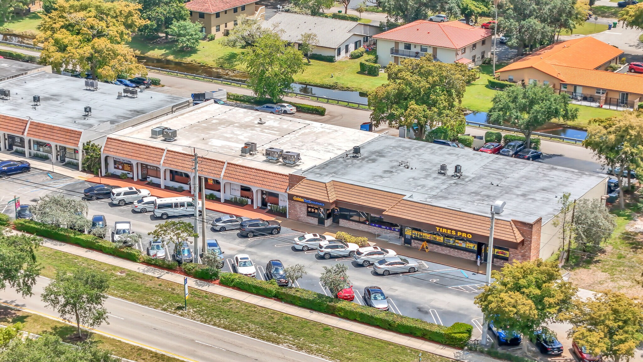 10910-10920 Wiles Rd, Coral Springs, FL à louer Photo de l’immeuble– Image 1 sur 20