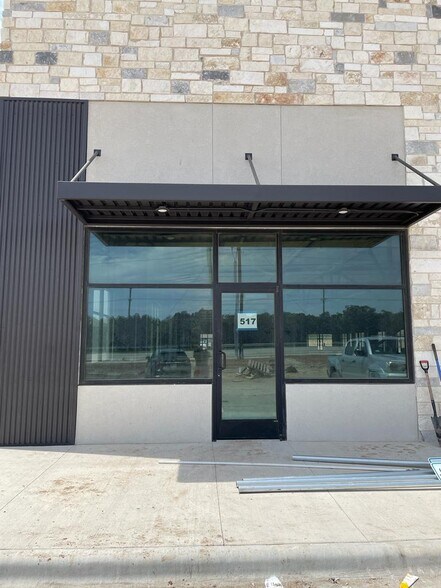 15051 Ronald Reagan Blvd, Leander, TX à louer - Photo de l’immeuble – Image 3 sur 5