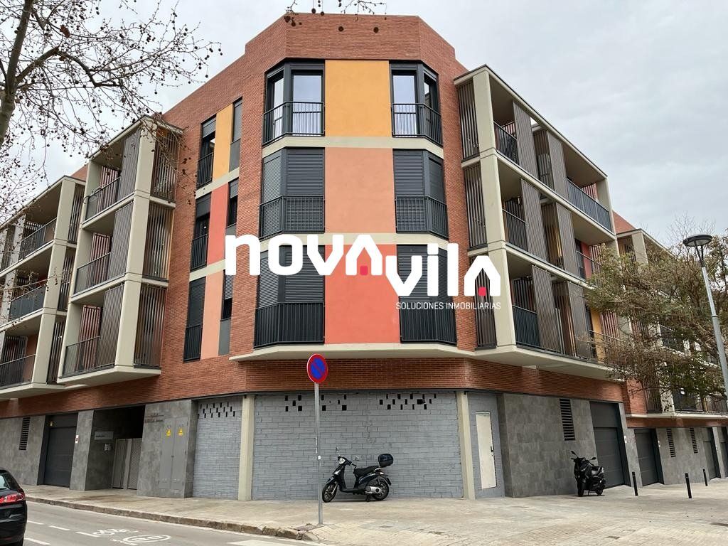Bureaux/Local commercial dans Viladecans, Barcelona à louer Photo de l’immeuble– Image 1 sur 5