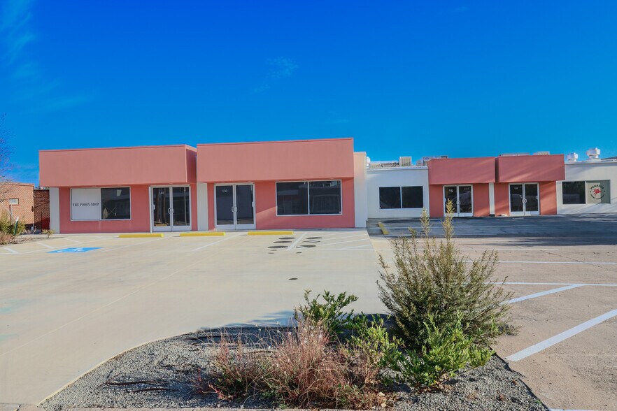 2714 Bomar Ave, Dallas, TX à louer - Photo de l’immeuble – Image 3 sur 22