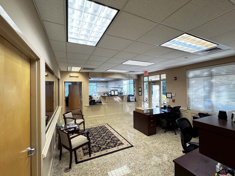 135 Parkway Office Ct, Cary, NC à vendre - Photo intérieure – Image 3 sur 10