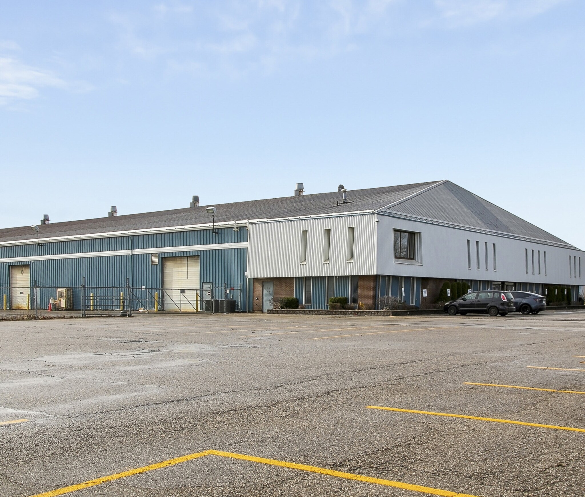 140 Market Dr, Milton, ON à vendre Photo principale– Image 1 sur 14