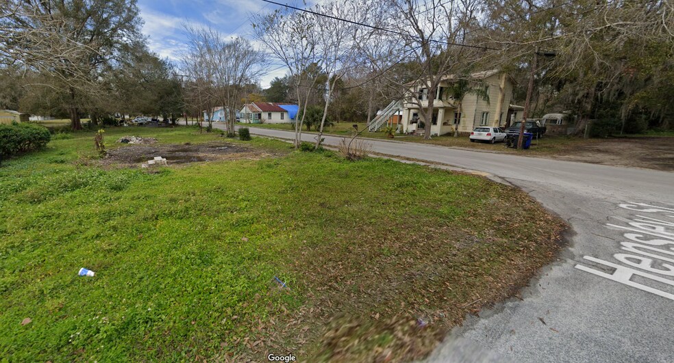 715 Hensley St, Hastings, FL à vendre - Photo de l’immeuble – Image 2 sur 7