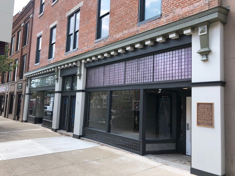 17 N Sandusky St, Delaware, OH à louer - Photo de l’immeuble – Image 2 sur 10