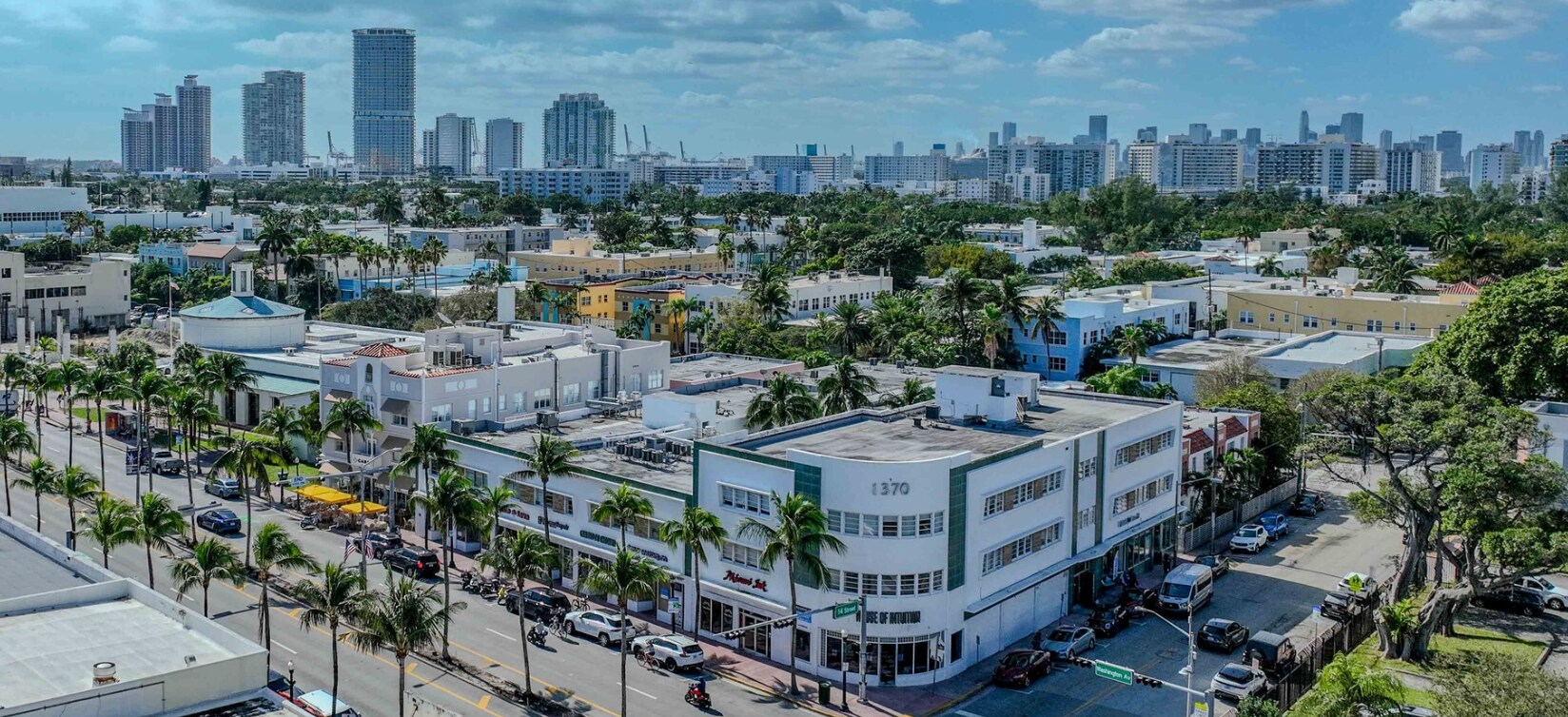 1354-1370 Washington Ave, Miami Beach, FL à louer Photo de l’immeuble– Image 1 sur 2