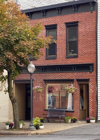 Plus de détails pour 12 Lake Ave, Saratoga Springs, NY - Local d'activités à louer