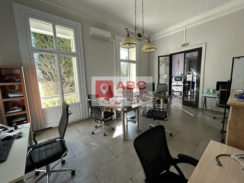 Bureau dans Montpellier à louer - Photo de l’immeuble – Image 2 sur 10