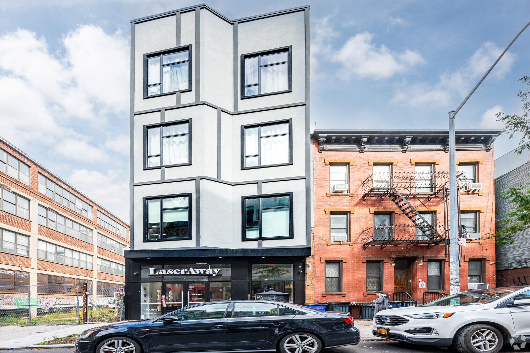 89 N 4th St, Brooklyn, NY à louer Photo de l’immeuble– Image 1 sur 5