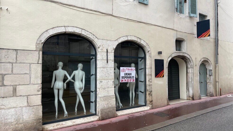 Local commercial dans Bourg-en-Bresse à louer - Photo de l’immeuble – Image 2 sur 7