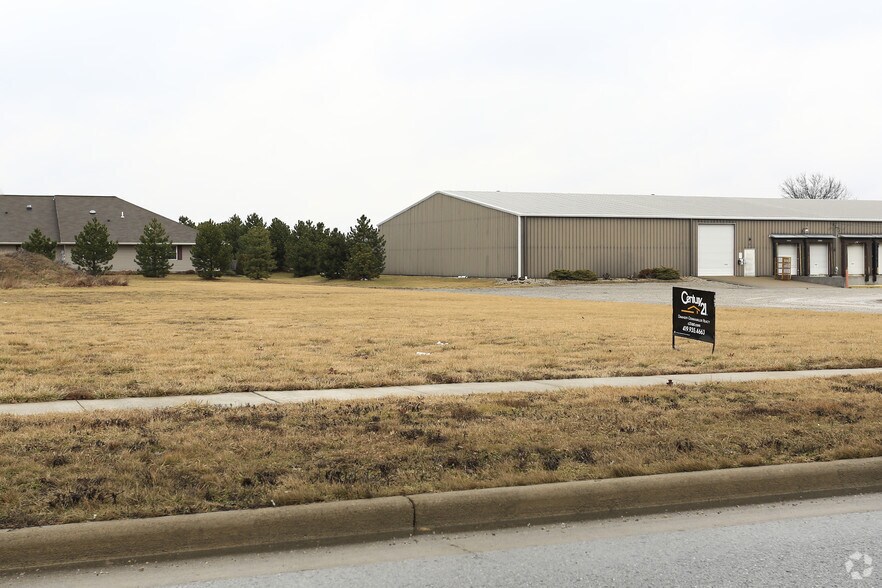 347 E Walton St, Willard, OH à vendre - Photo de l’immeuble – Image 2 sur 4