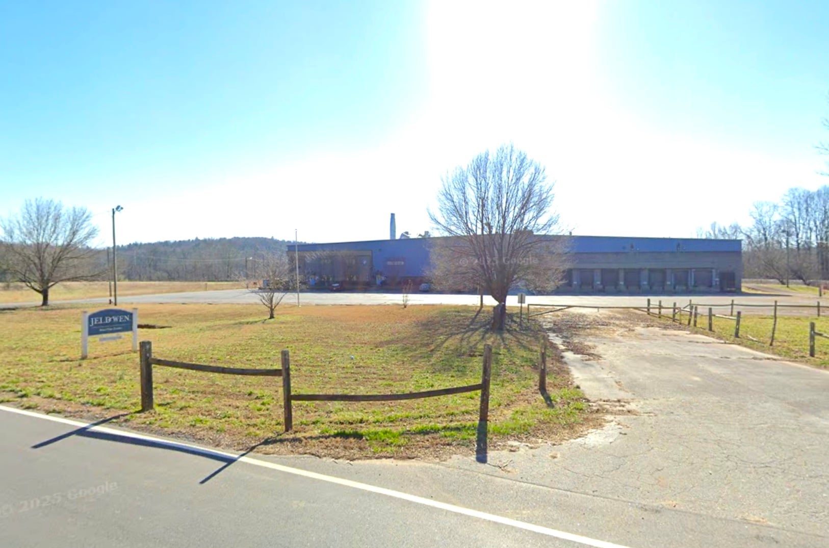 100 Henry McCall Rd, Marion, NC à louer Photo de l’immeuble– Image 1 sur 4
