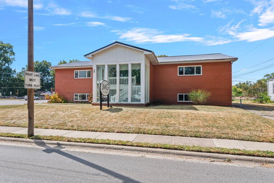2445 S 5th St, Springfield, IL à vendre - Photo de l’immeuble – Image 2 sur 50