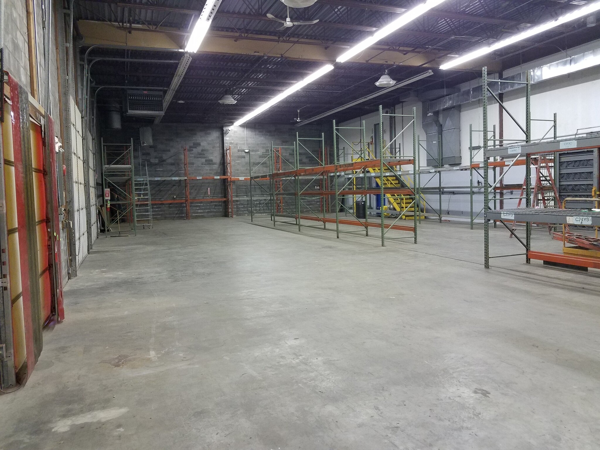 100 Wells Ave, Congers, NY à louer Photo intérieure– Image 1 sur 4