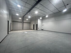 22525 Hufsmith - Kohrville Rd, Tomball, TX à louer Photo de l’immeuble– Image 2 sur 6