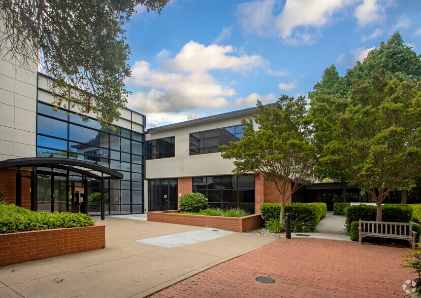 1117 S California Ave, Palo Alto, CA à louer - Photo principale – Image 1 sur 5