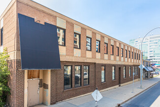 Plus de détails pour 10010 109 St NW, Edmonton, AB - Local commercial à vendre