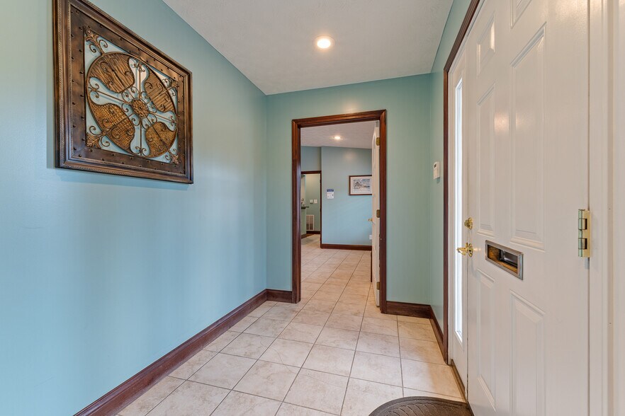 5555 Us-60 E, Huntington, WV à vendre - Photo de l’immeuble – Image 3 sur 36