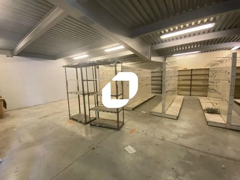 Local d’activités dans Frontignan à louer - Photo intérieure – Image 2 sur 6