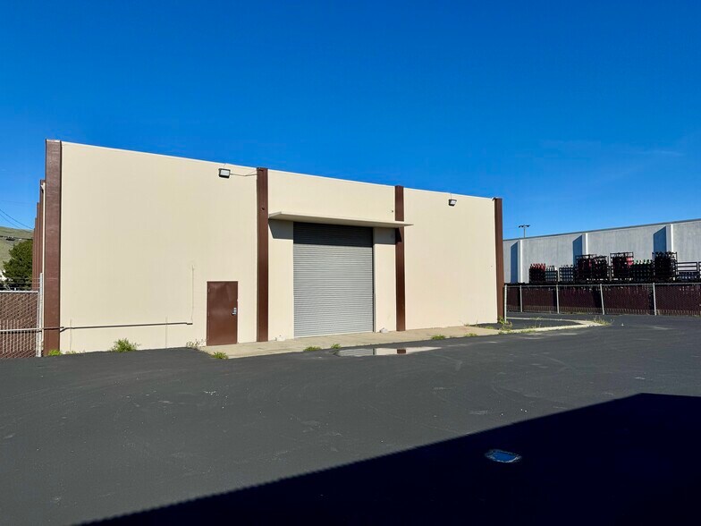 150 W Harris Ave, South San Francisco, CA à louer - Photo de l’immeuble – Image 3 sur 5