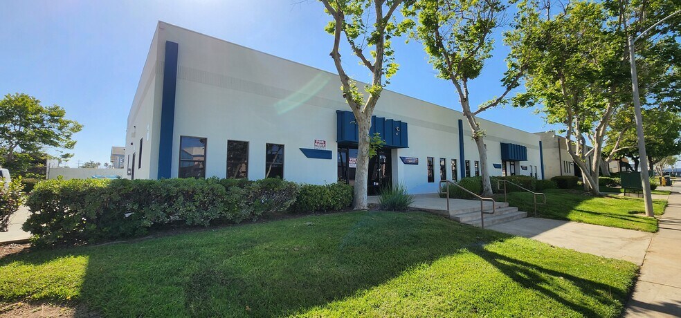 1547 Jayken Way, Chula Vista, CA à louer - Photo principale – Image 1 sur 6
