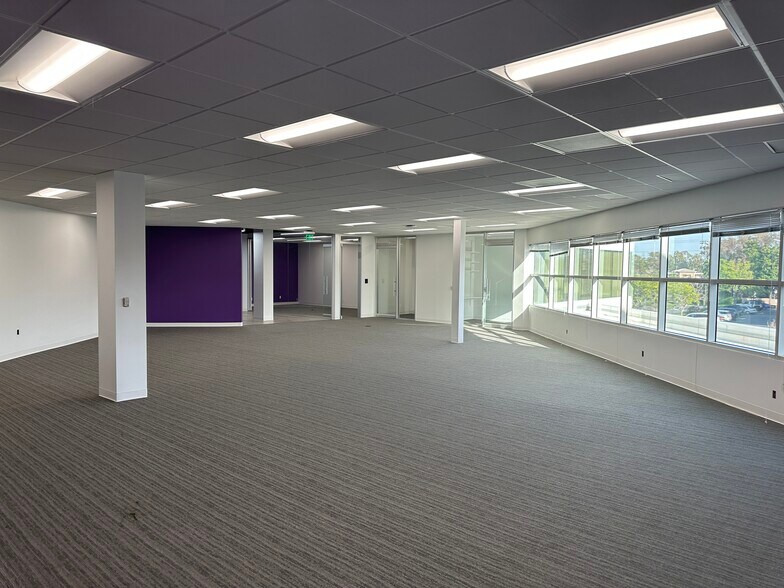 7 Corporate Park, Irvine, CA à louer - Photo intérieure – Image 3 sur 10