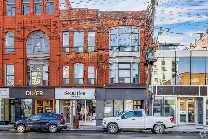 493-497 Queen St W, Toronto, ON à louer - Photo principale – Image 1 sur 4