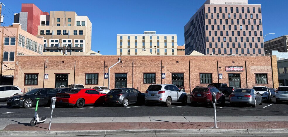 615 Gold Ave SW, Albuquerque, NM à louer - Photo de l’immeuble – Image 2 sur 5