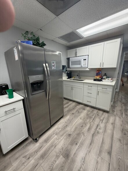 1215 SE 10th St, Cape Coral, FL à vendre - Photo de l’immeuble – Image 3 sur 8