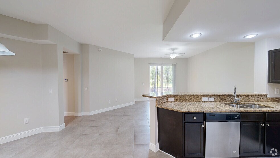 200 Dahlia Ln, Fort Myers, FL à vendre - Numérisation 3D Matterport – Image 3 sur 32