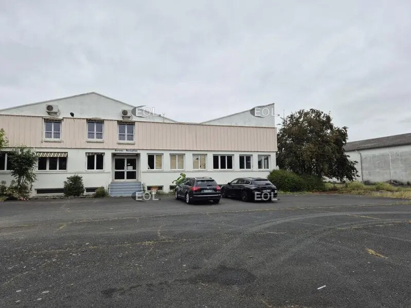 13 Avenue De La Coopération, Loudun à louer Photo de l’immeuble– Image 1 sur 5