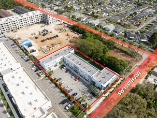 Plus de détails pour 24705 SW 129th Ave, Homestead, FL - Logement à vendre