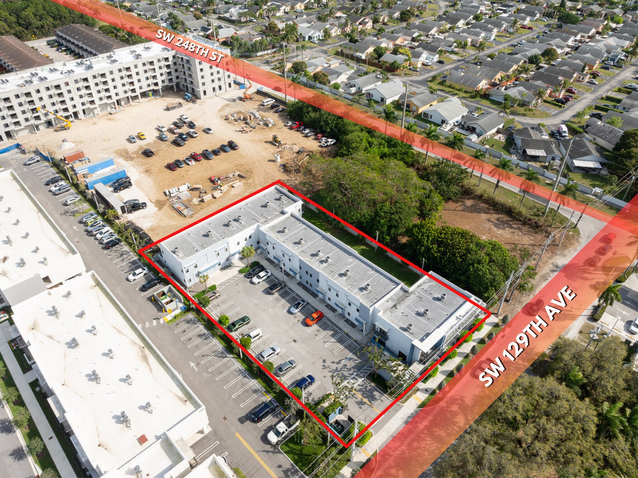 24705 SW 129th Ave, Homestead, FL à vendre Photo de l’immeuble– Image 1 sur 17
