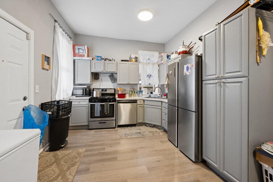 4929 S. Vincennes Ave, Chicago, IL à vendre - Photo intérieure – Image 2 sur 5