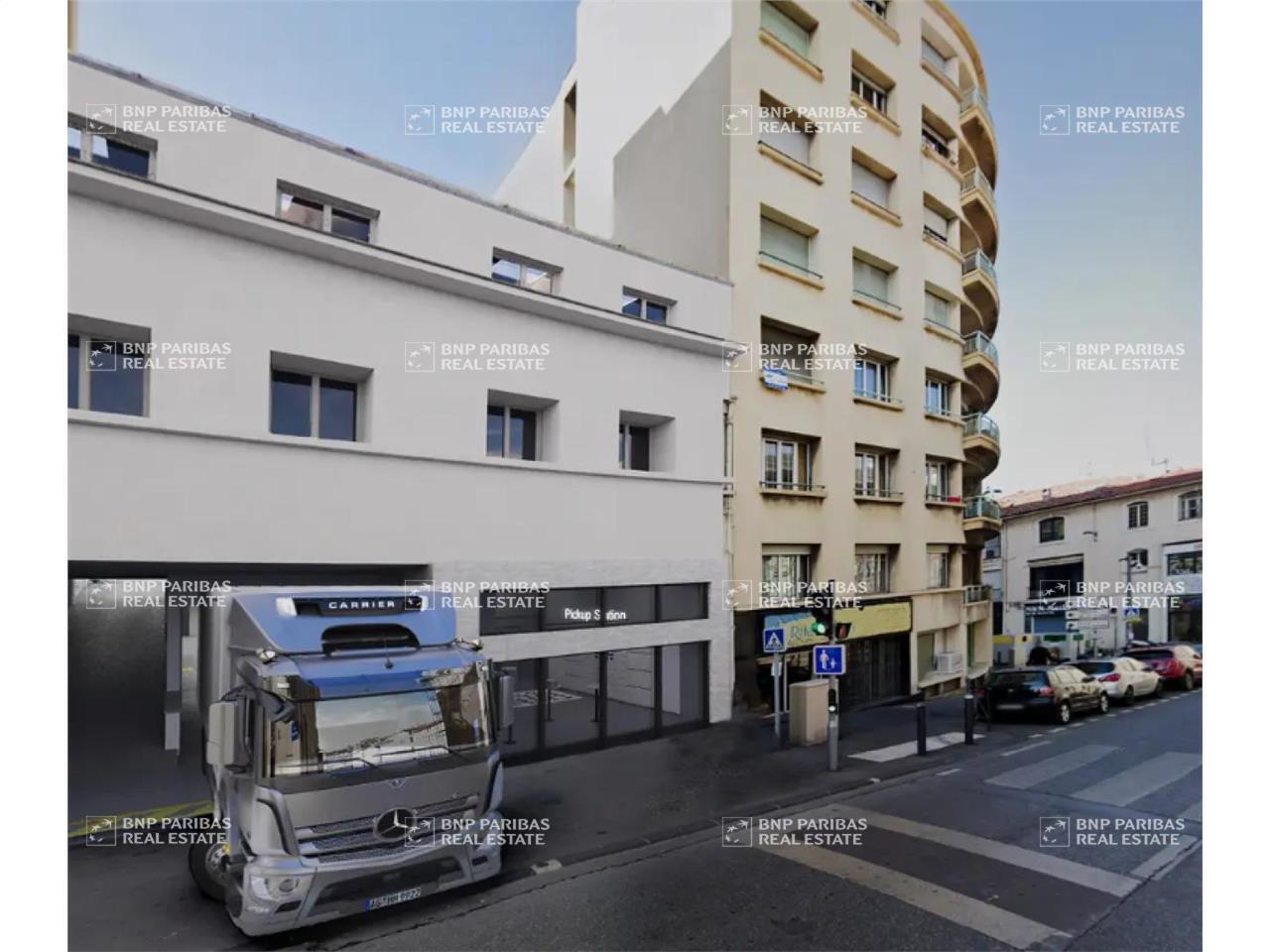 Industriel/Logistique dans Marseille à louer Photo de l’immeuble– Image 1 sur 13