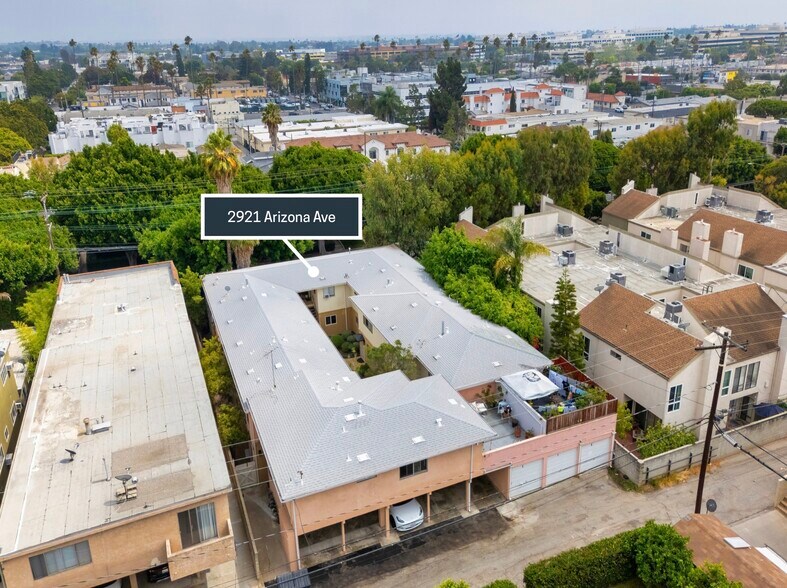 2921 Arizona Ave, Santa Monica, CA à vendre - Photo de l’immeuble – Image 2 sur 54