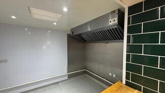 Plus de détails pour 48-60 Main St, Ayr - Local commercial à louer