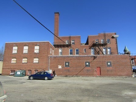 201 W Spring St, Titusville, PA à vendre - Photo de l’immeuble – Image 2 sur 8