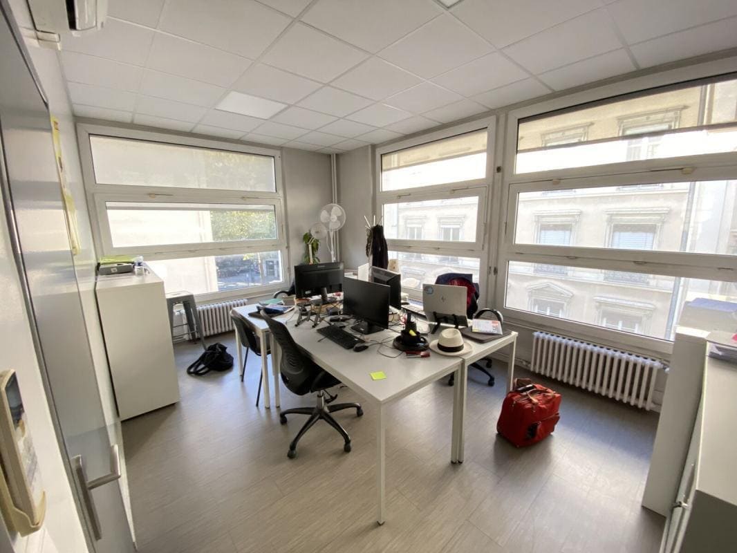 11 Rue Auguste Lacroix, Lyon à louer Photo intérieure– Image 1 sur 11