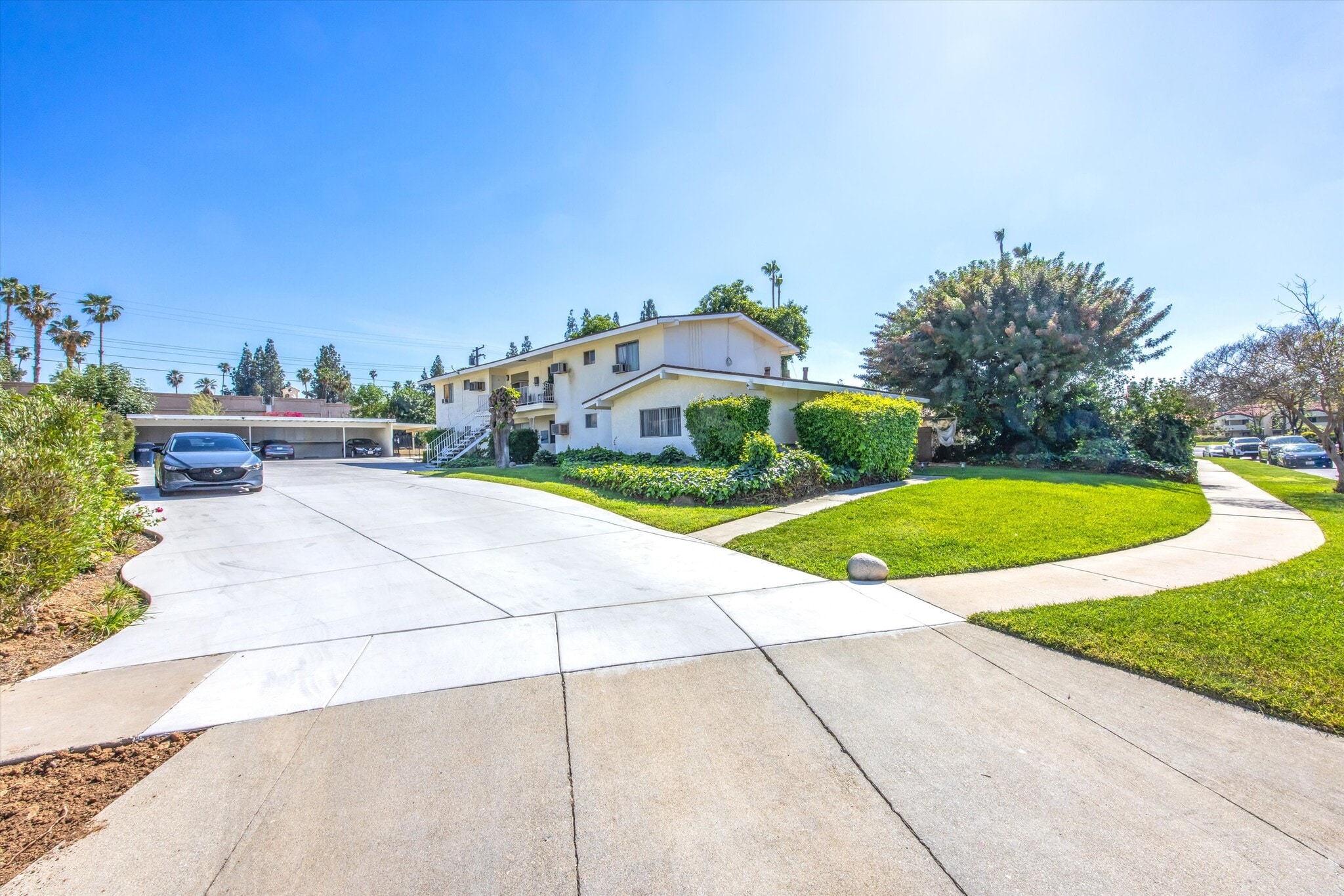 32 N San Mateo St, Redlands, CA à vendre Photo principale– Image 1 sur 11