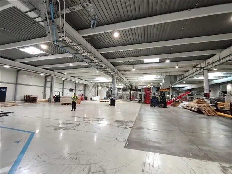 Industriel/Logistique dans Nissan-lez-Enserune à louer - Photo de l’immeuble – Image 3 sur 7