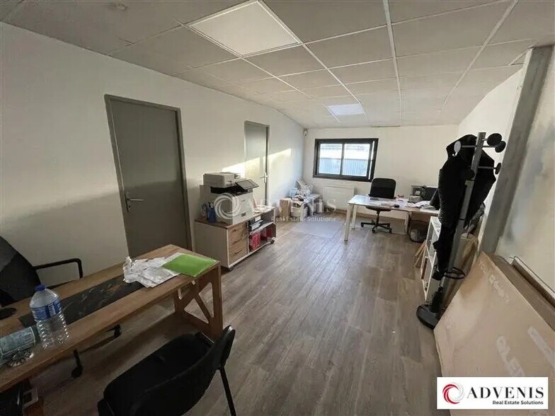 Local d’activités dans Lormont à louer - Photo de l’immeuble – Image 2 sur 7