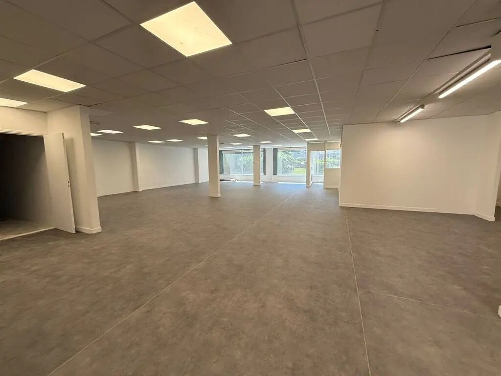 Local commercial dans Boulogne-Billancourt à louer Photo de l’immeuble– Image 1 sur 5