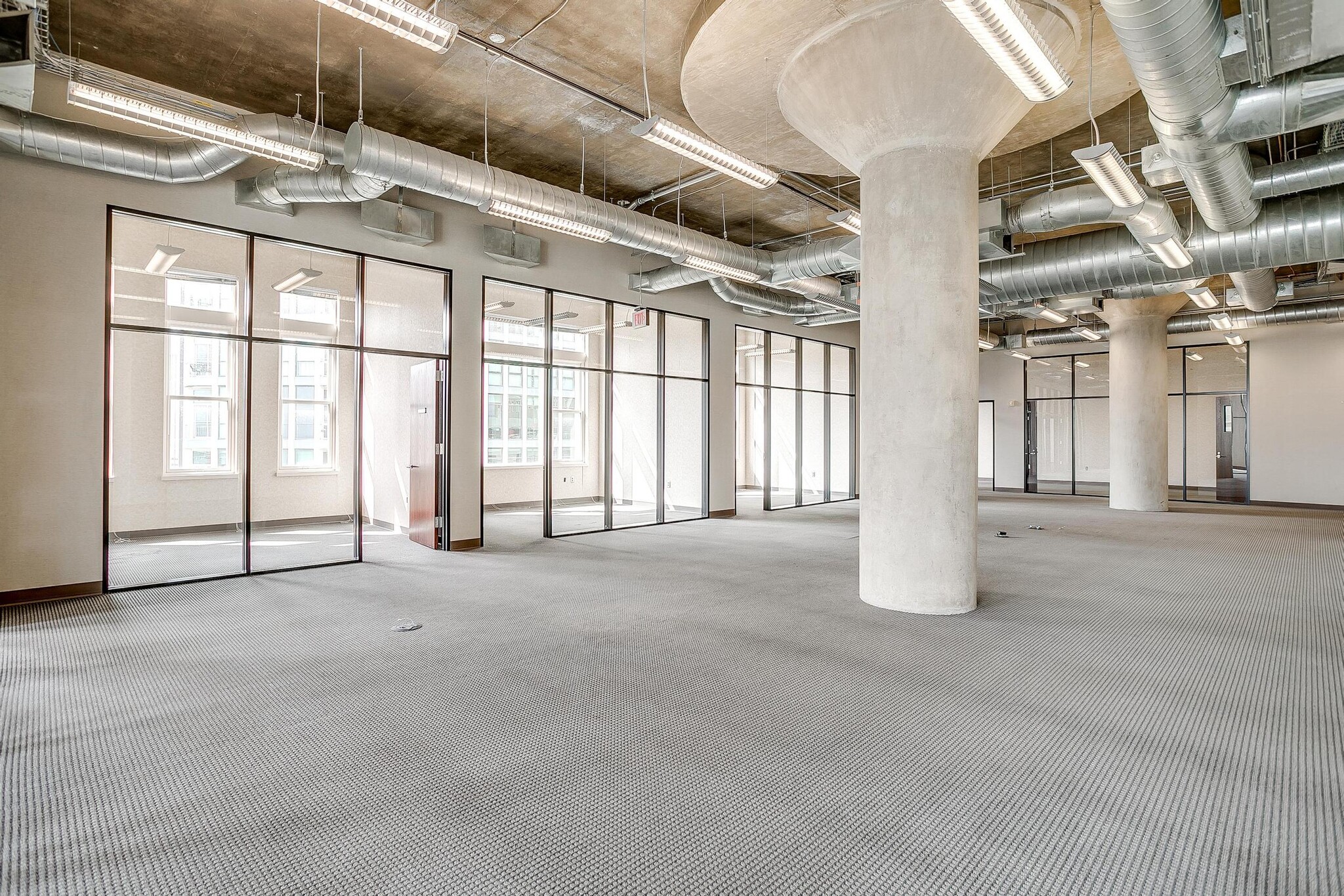 420 Throckmorton St, Fort Worth, TX à louer Photo intérieure– Image 1 sur 5