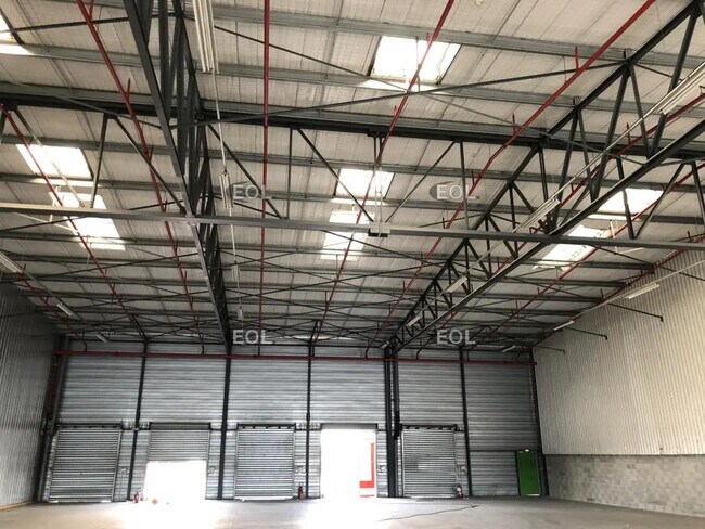 Plus de détails pour Industriel/Logistique à louer