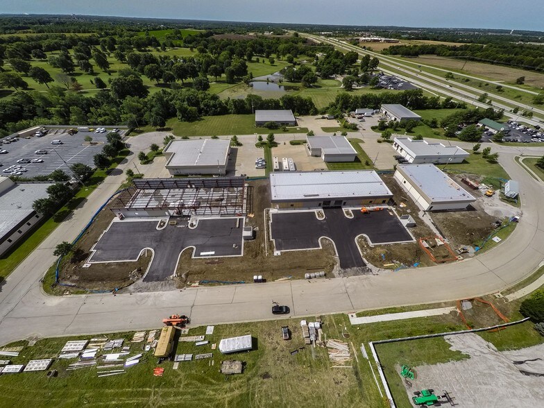 71 SE 29th Ter, Lee's Summit, MO à louer - Photo de l’immeuble – Image 3 sur 25